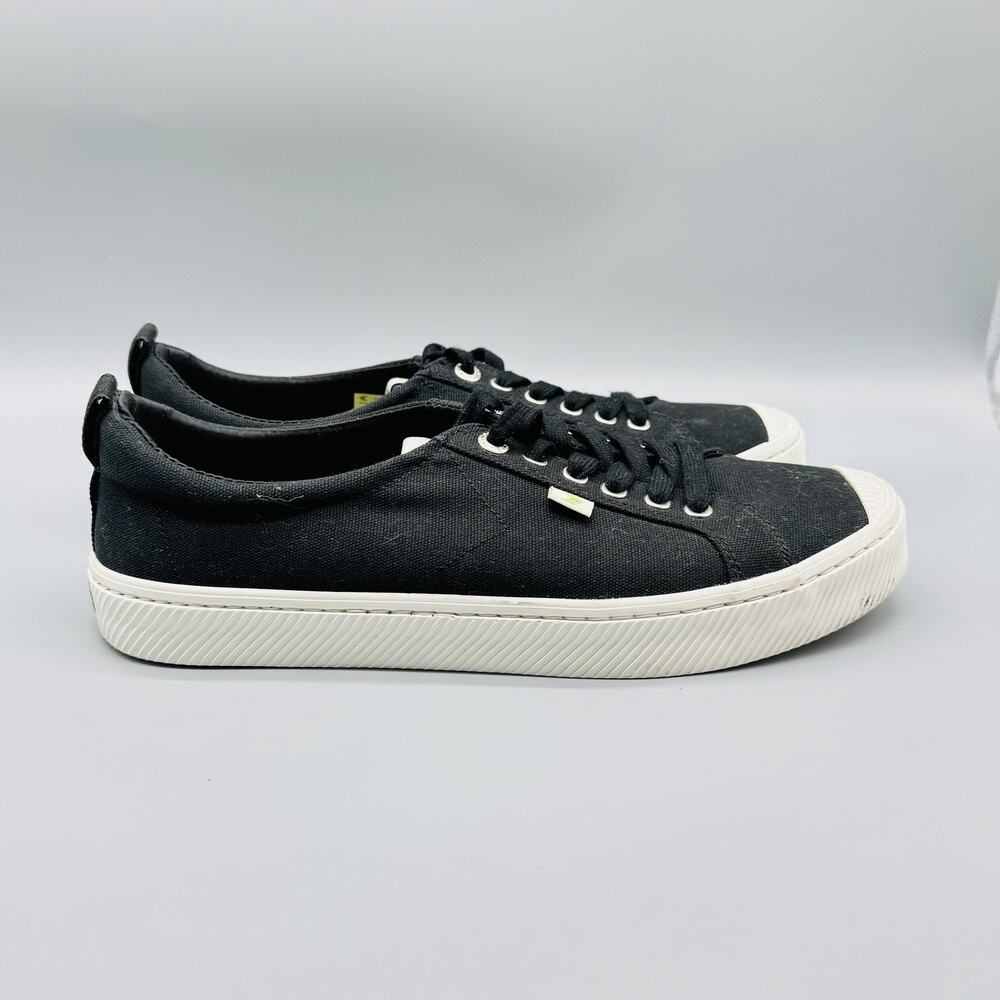 Cariuma Shoes Mens 10.5 Black Canvas Low Top Lace Up Eco Sneakers Trainers